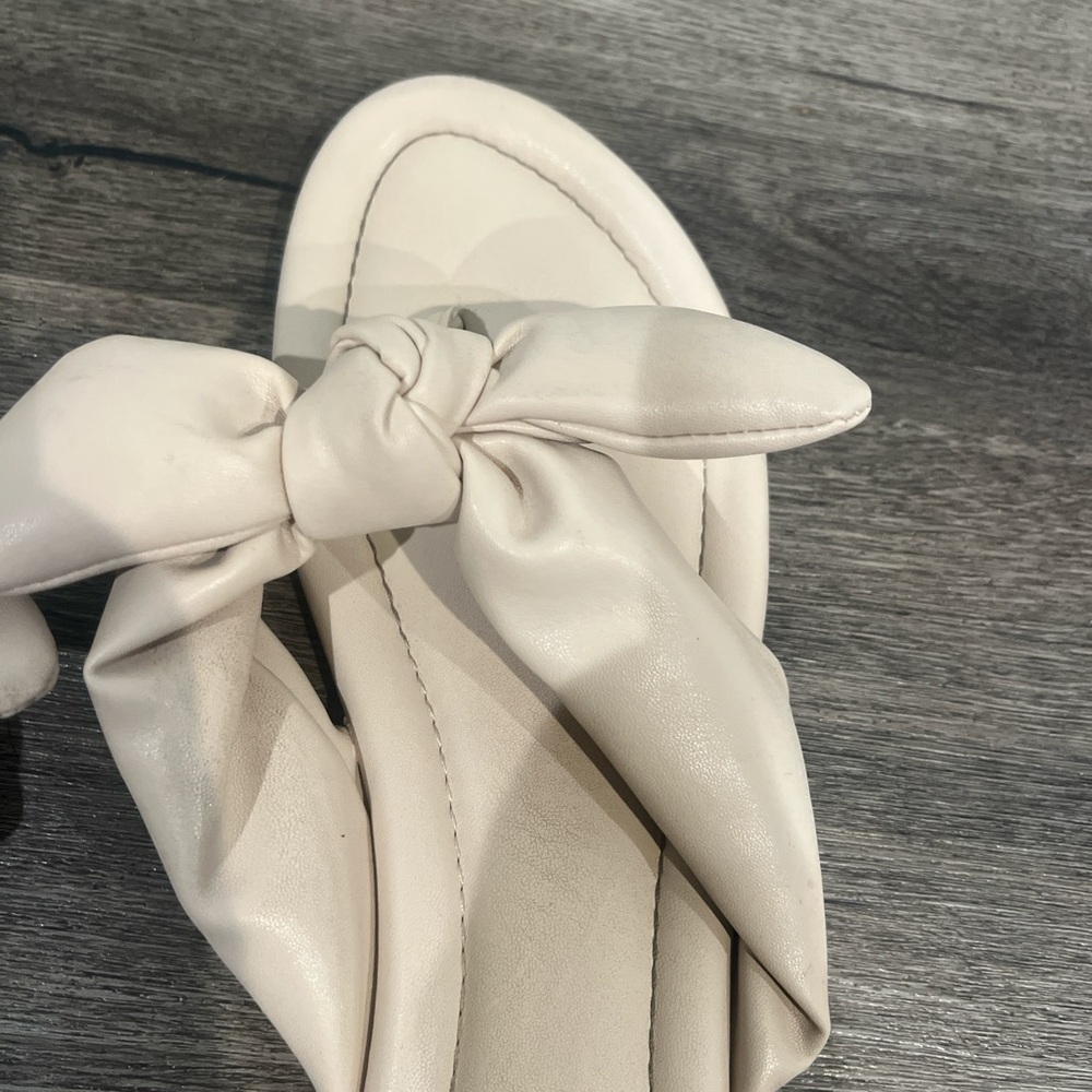 a.new day Nude Bow Sandals